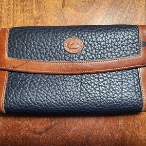 Dooney & Bourke Vintage AWL Navy with British Tan Trim Checkbook Organizer